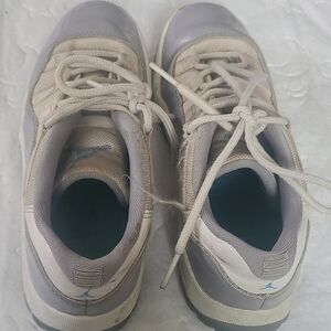 Nike Air Jordan Kids Athletic Shoes Size 3Y